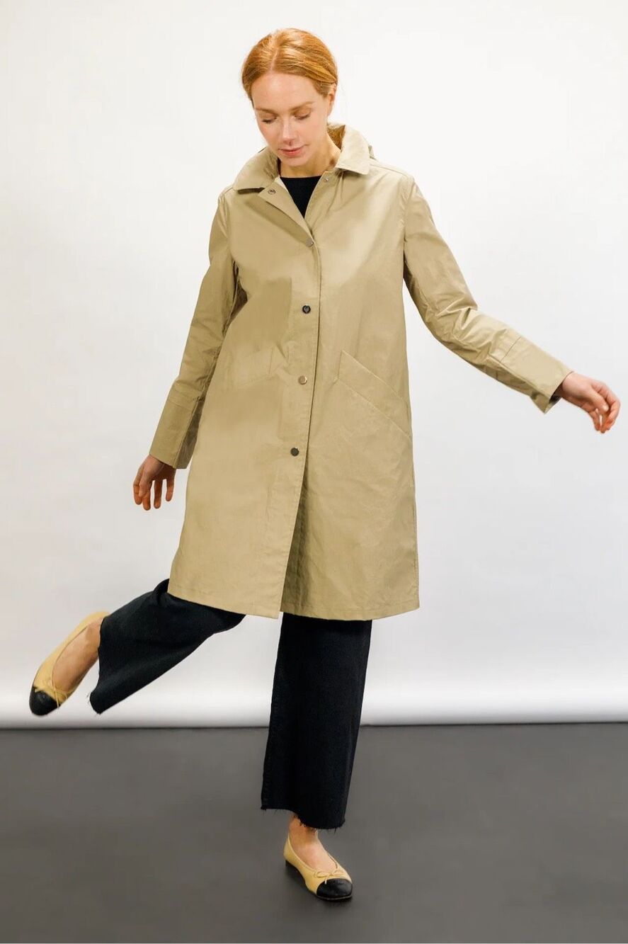 JANE POST $695 ITALIAN MACK RAINCOAT- tan women's XS NEW